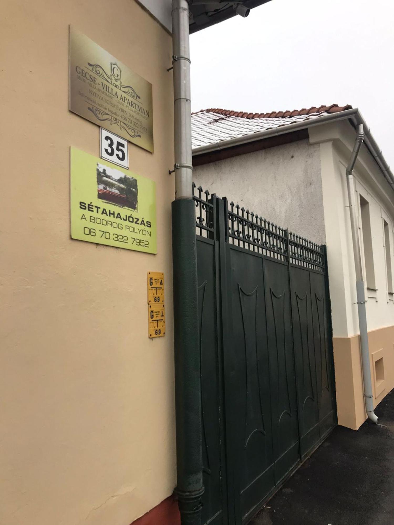 Gecse-Villa Sarospatak Luaran gambar